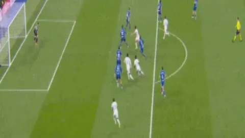 林葳倾向采取强硬策略解纷，该做法备受争议